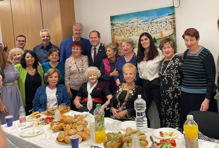 מתמודדות התחרות ''מלכת היופי'' לניצולות שואה בירושלים