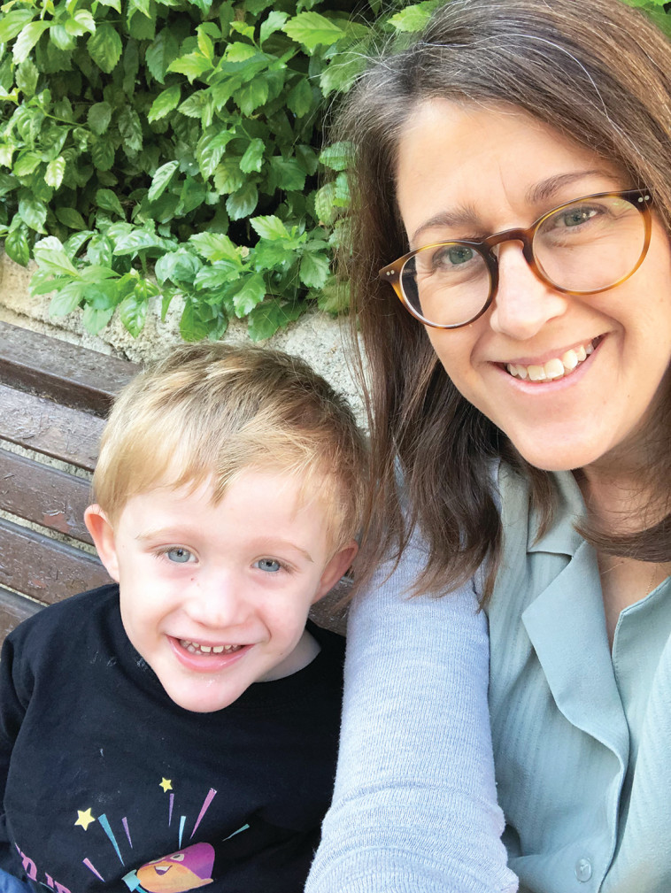 יסמין שניידר ולני בחמוטסקי