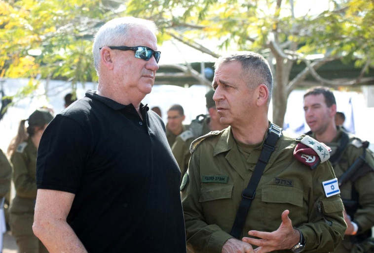 Aviv Kochavi and Bnei Gantz (Photo: Amos Ben Gershom, GPO)