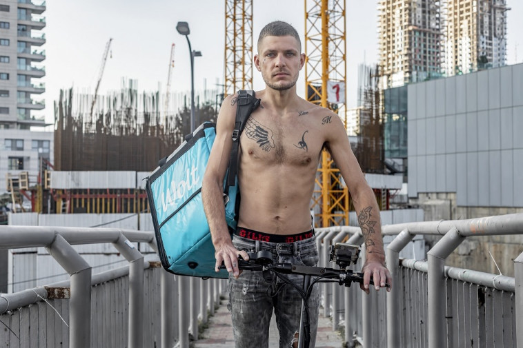 מוטי שירזי, שליח וולט