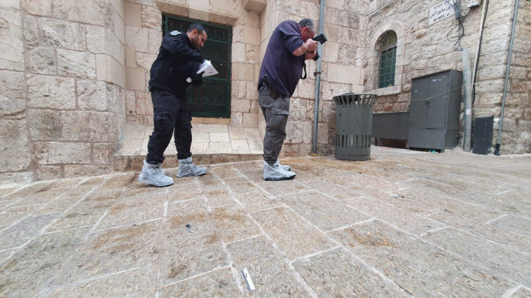 זירת הפיגוע בעיר העתיקה בירושלים (צילום: דוברות המשטרה)