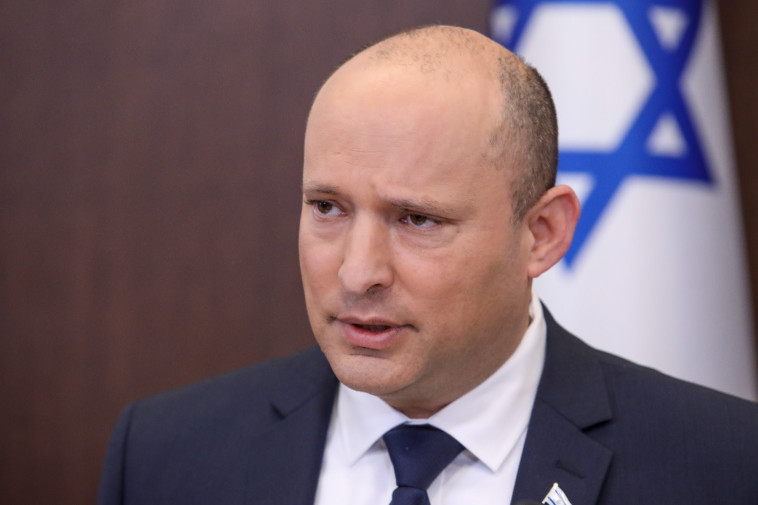 נפתלי בנט בישיבת הממשלה