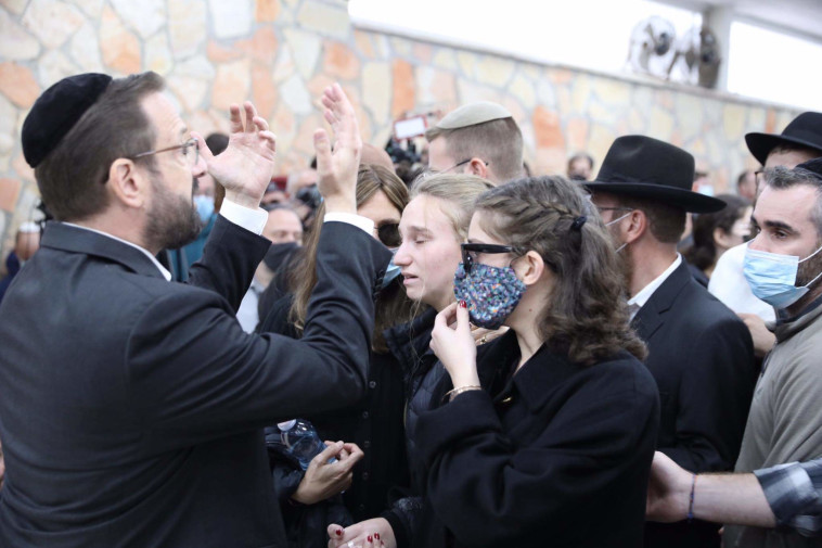 הלוויתו של אלי קיי ז''ל