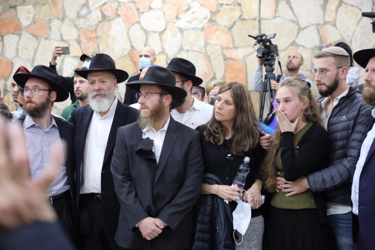 הלוויתו של אלי קיי ז''ל