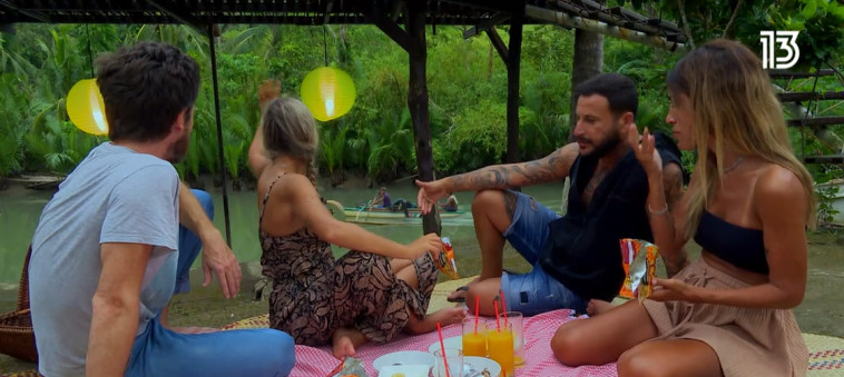 עוברי אורח גונבים פוקוס 