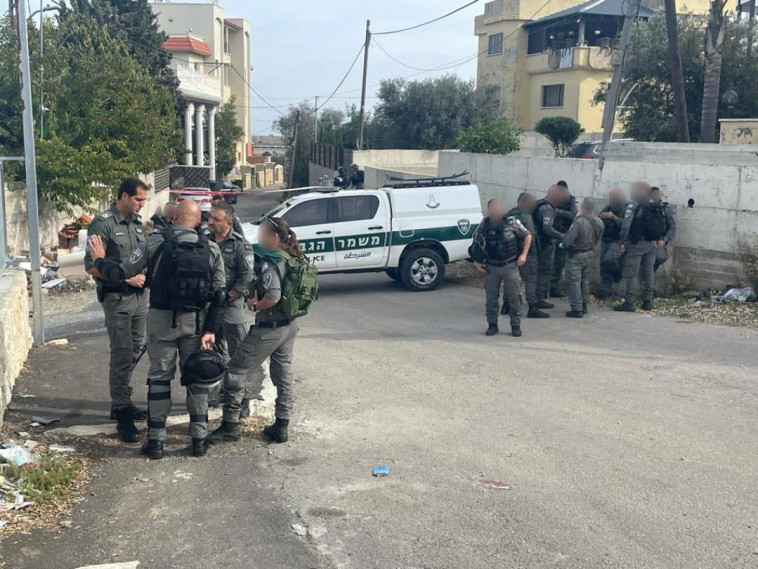 כוחות מג''ב בזירת אירוע הדריסה באום אל פאחם