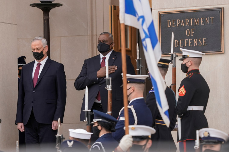 בני גנץ בפנטגון