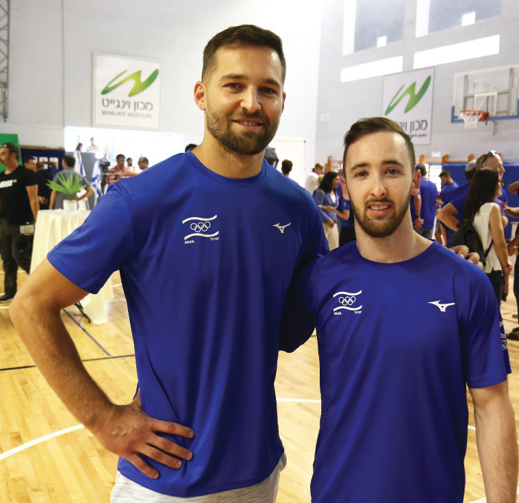 אלכס שטילוב וארטיום דולגופיאט