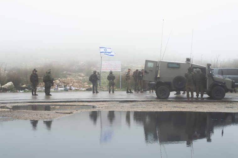 כוחות צה''ל, שב״כ ומג''ב במצוד אחר המחבלים החשודים בביצוע פיגוע הירי סמוך למאחז חומש