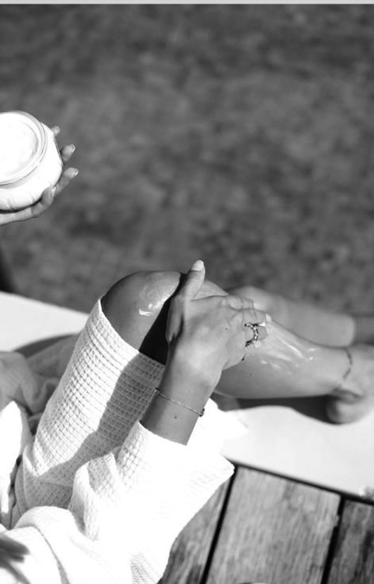 מומלץ למרוח תכשירי לחות ישר אחרי המקלחת