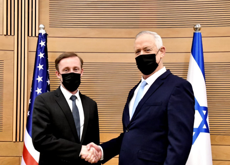 בני גנץ וג'יק סאליבן