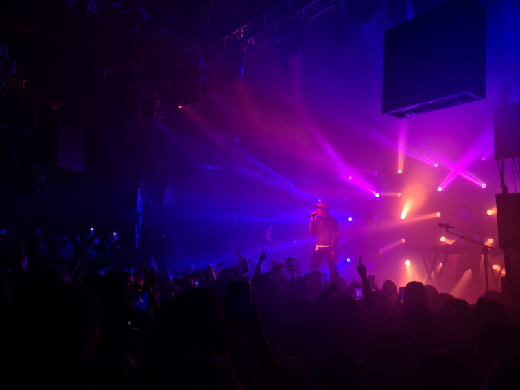 מרגי בהופעה בבארבי