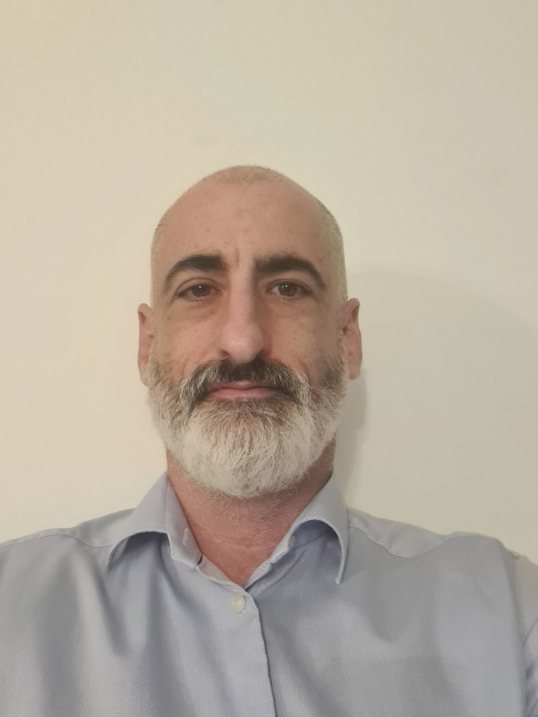 אורי הרשקוביץ - אנליסט מדעי החיים בבית ההשקעות פסגות 