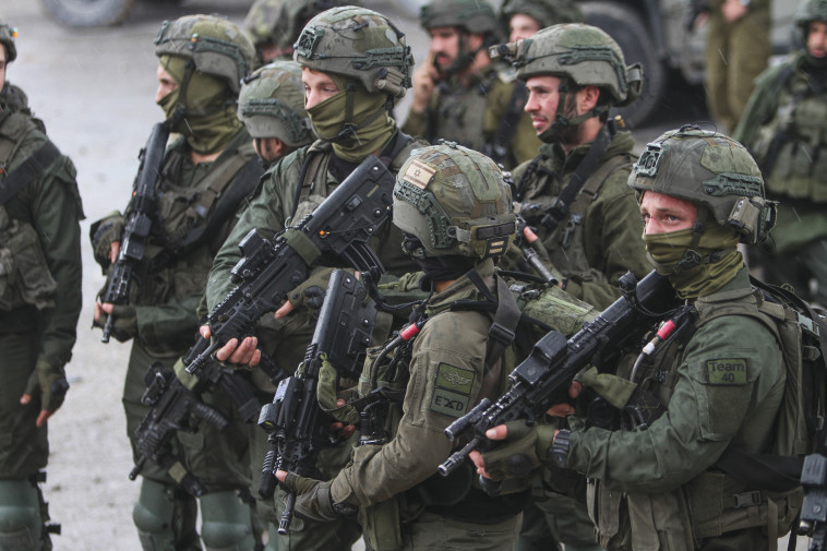 חיילי צה''ל (למצולמים אין קשר לכתבה)