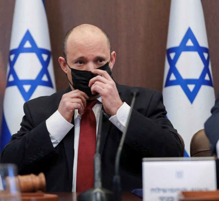 נפתלי בנט בישיבת הקבינט