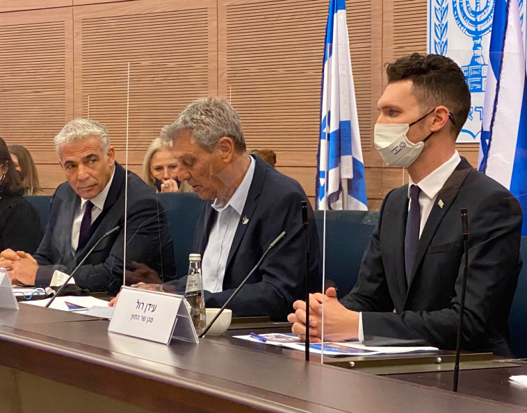 דיון בוועדת חוץ וביטחון