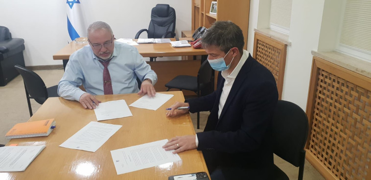 השרים הנדל וליברמן