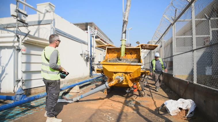 העבודות בכלא גלבוע (צילום: דוברות שב''ס)