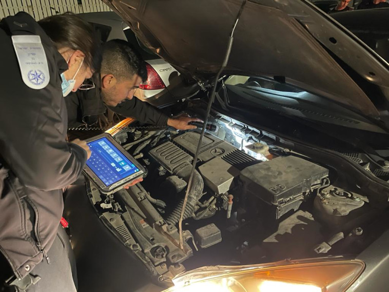 מעצר הרכב הגנוב