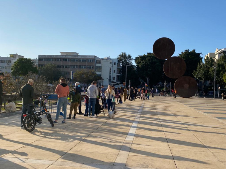 תור לבדיקות קורונה בתל אביב