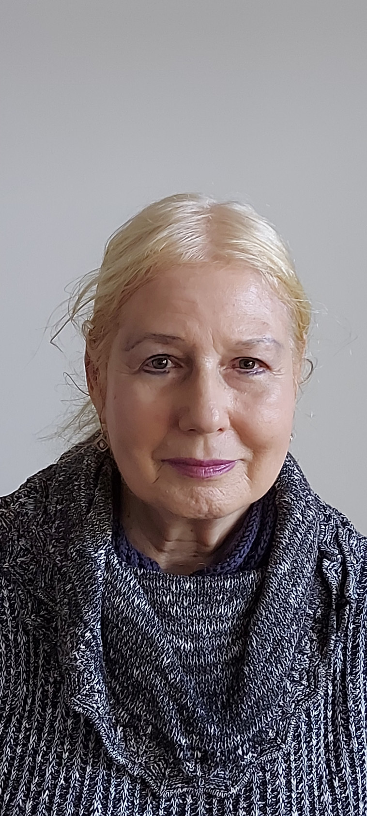 מיה אנגלר ספקטור