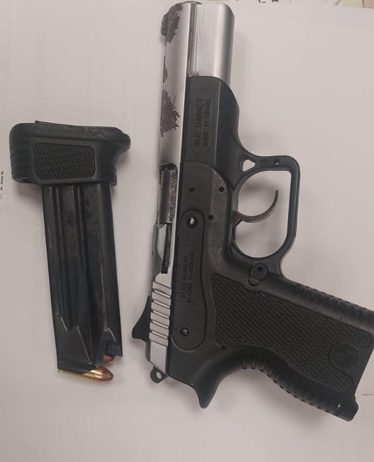 אמל''ח שאותר אצל החשודים