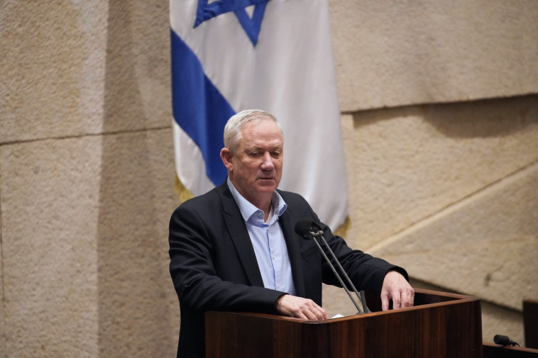 בני גנץ במליאת הכנסת