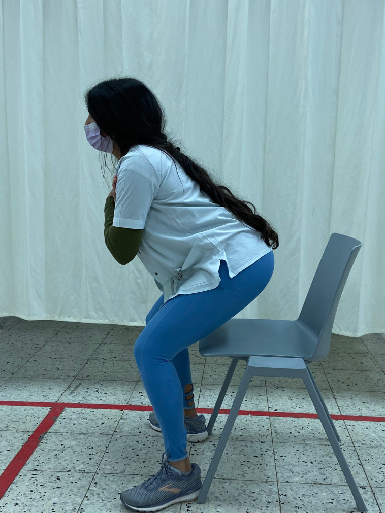 לנתק את האגן מהכיסא