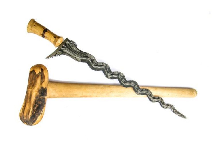 הפיגיון לו נישאה הכלה ההריונית