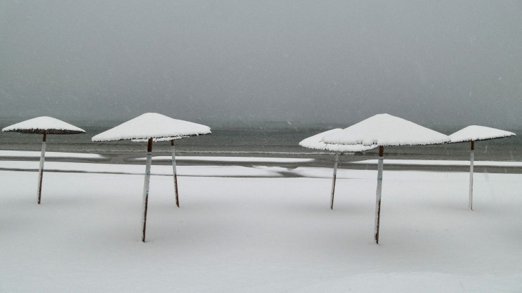 שלג ביוון (צילום: REUTERS/Vassilis Triandafyllou)
