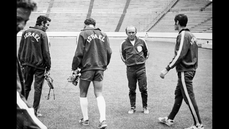 מתוך הסרט ''נקודת מפנה'', HOT8