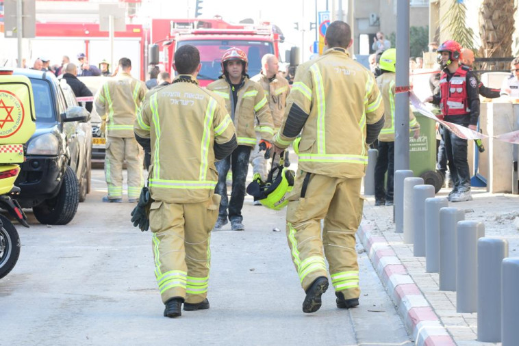 פועל נהרג בקריסת תקרת מבנה בתל אביב