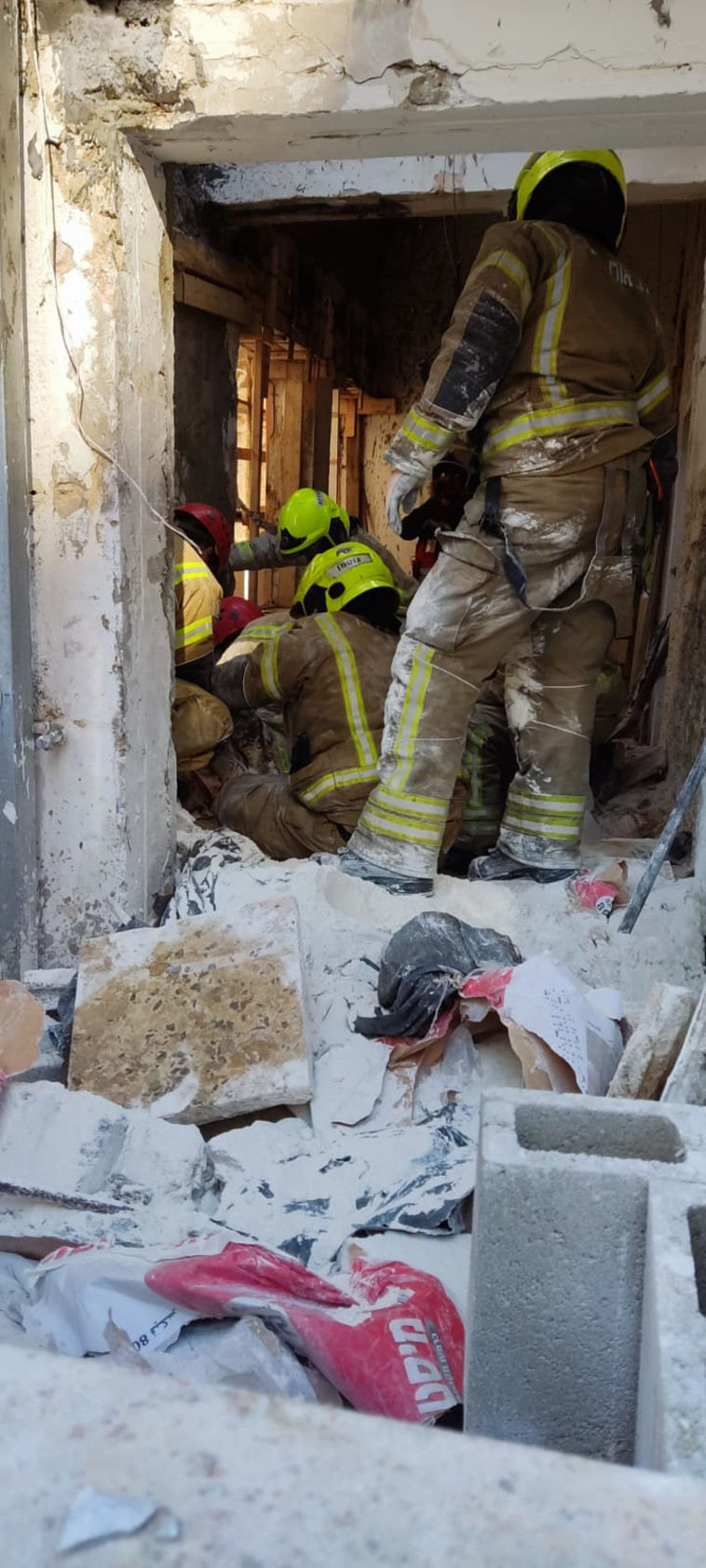 זירת המבנה שקרס בת''א 