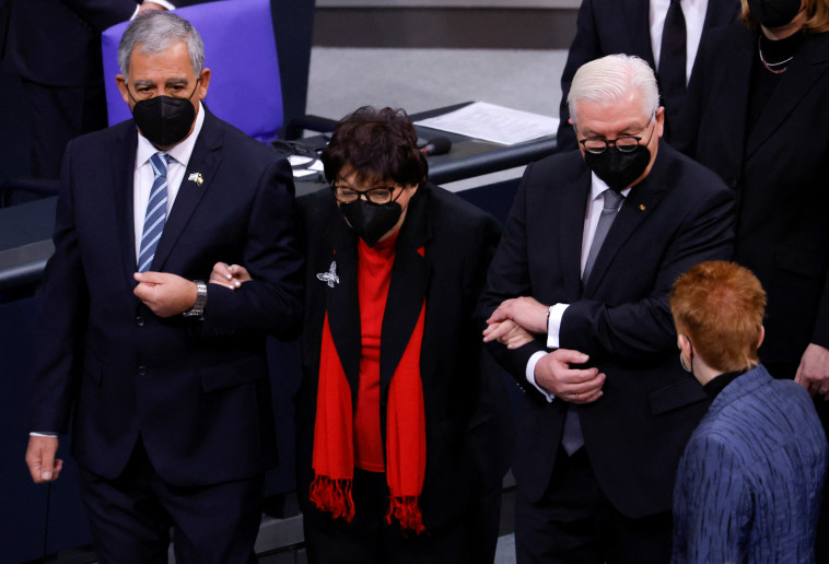 מיקי לוי, אינגה אאוורבאכר, פרנק-ואלטר שטיינמאייר