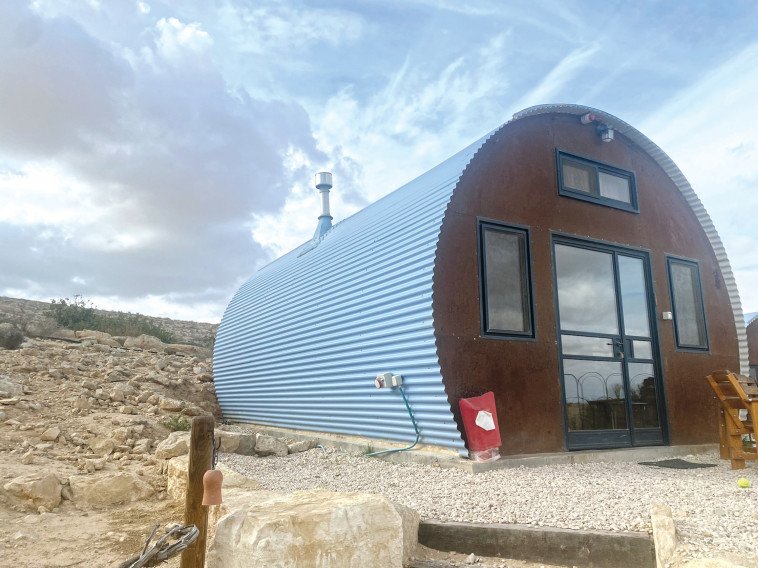 חדרי אירוח בכרמי עבדת