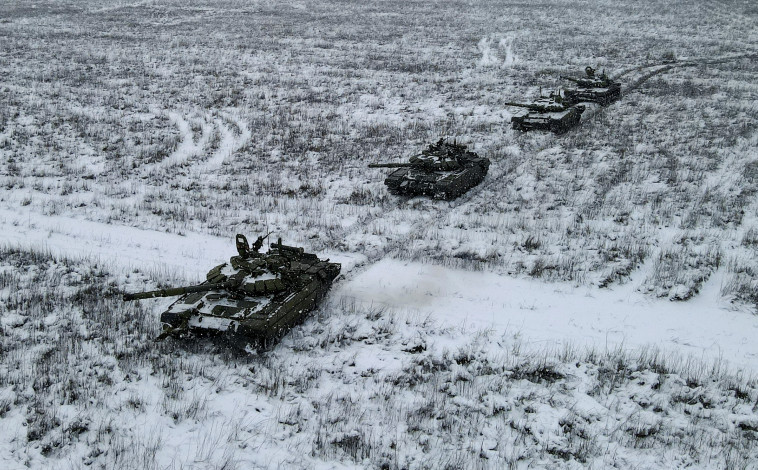 הצבא הרוסי ברוסטוב (צילום: REUTERS/Sergey Pivovarov)