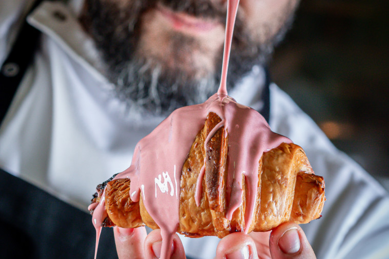 קרואסון של קפה קדוש