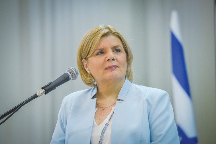 שרת הכלכלה אורנה ברביבאי