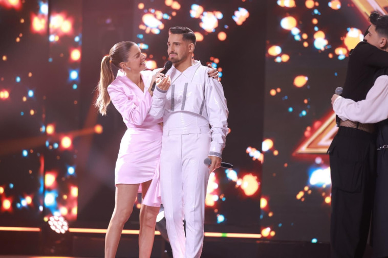 מיכאל בן דוד ולירון ויצמן ברגע הזכייה ב''אקס פקטור''