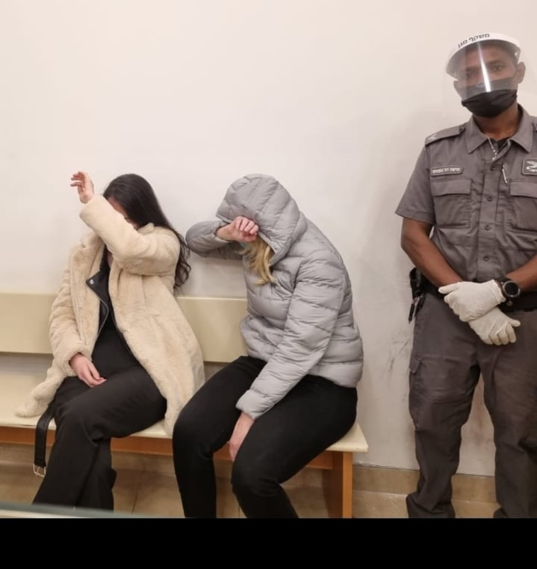 החשודות בבית המשפט