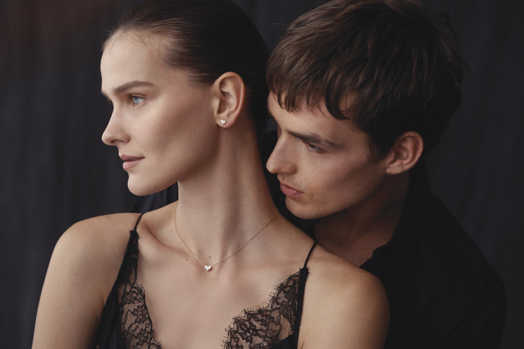 פדני עגילי לב 7896 שח,  שרשרת לב 13300 שח