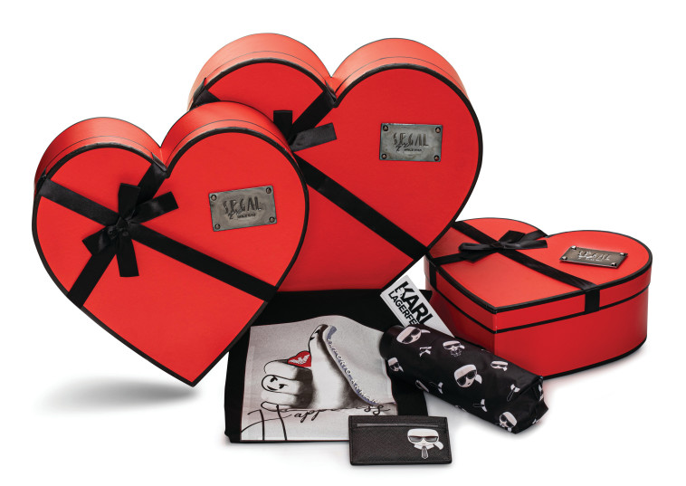 מארז מתנה רשת אופנת סגל החל מ500 שקלים