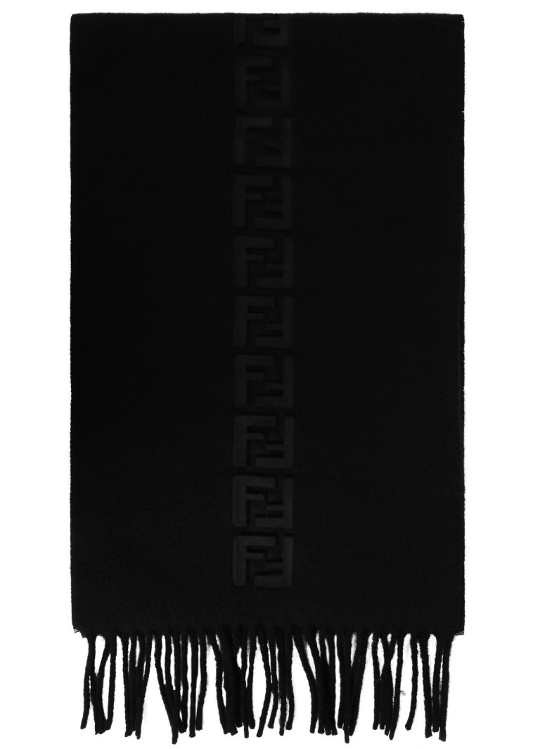 צעיף, פנדי ל-54FACTORY. מחיר: 3,190 שקלים