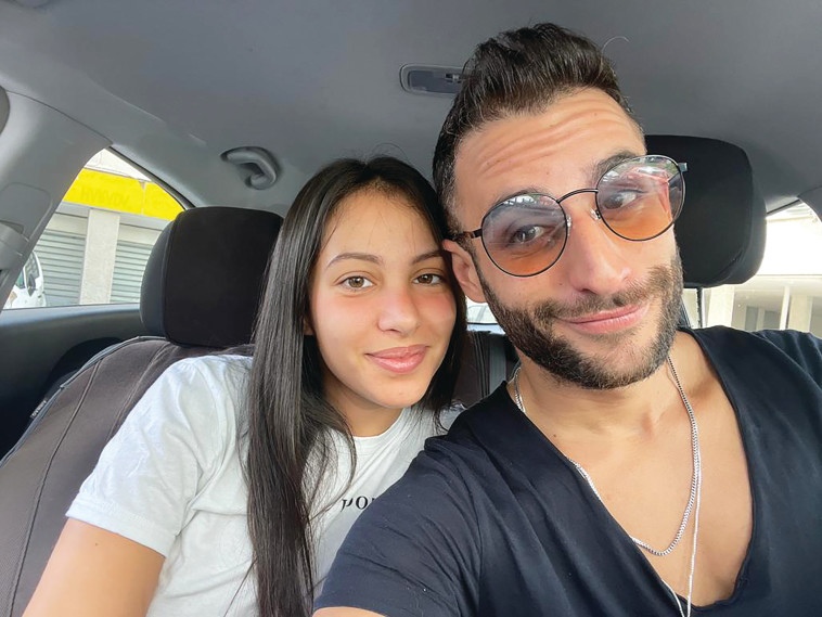 תום עקיבא ושקד יצחק 