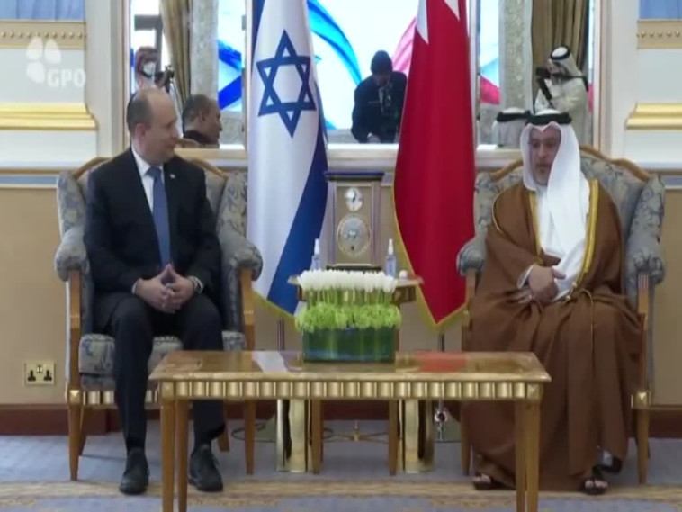 סלמאן בן חאמד אל-ח'ליפה, נפתלי בנט