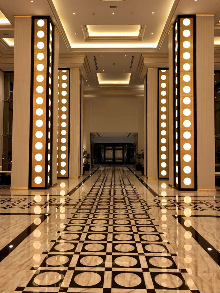 הכניסה לארמון