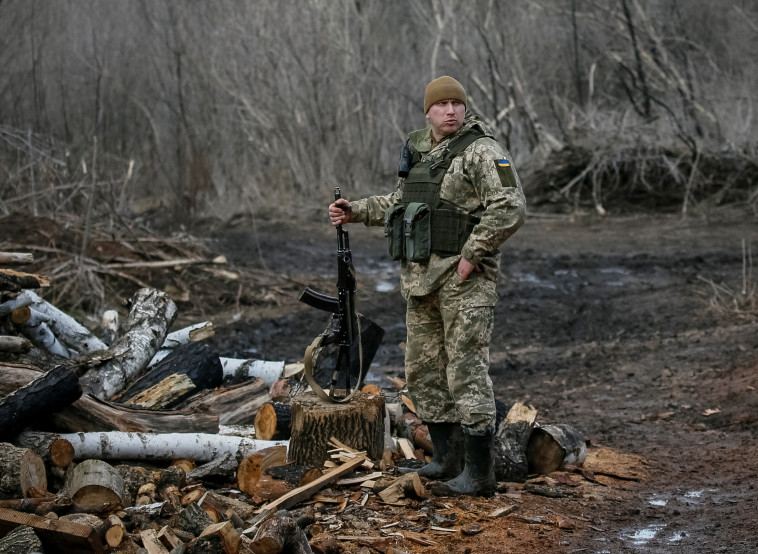 כוחות צבא אוקראינה בצל המתיחות עם רוסיה (צילום: רויטרס)
