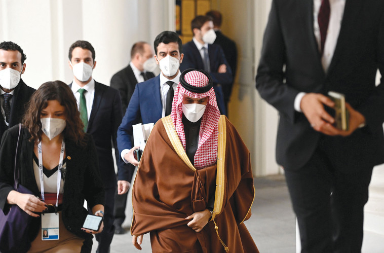 שר החוץ של סעודיה, פייסל בן פרחאן, בוועידת הביטחון במינכן (צילום: רויטרס)