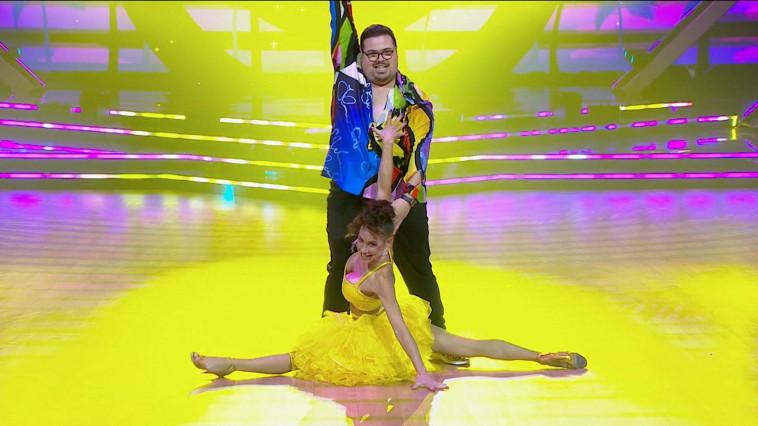 ''רוקדים עם כוכבים'', קשת 12