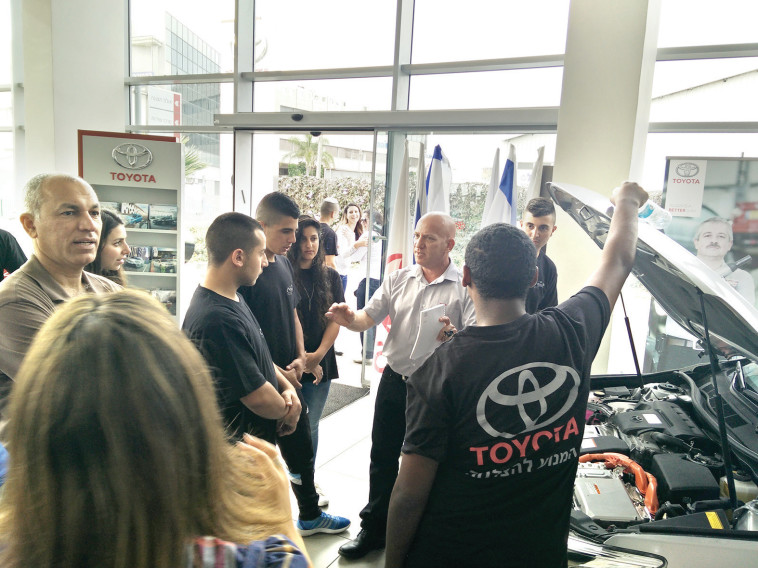 תוכנית ''מונטום'' של יוניון מוטורס